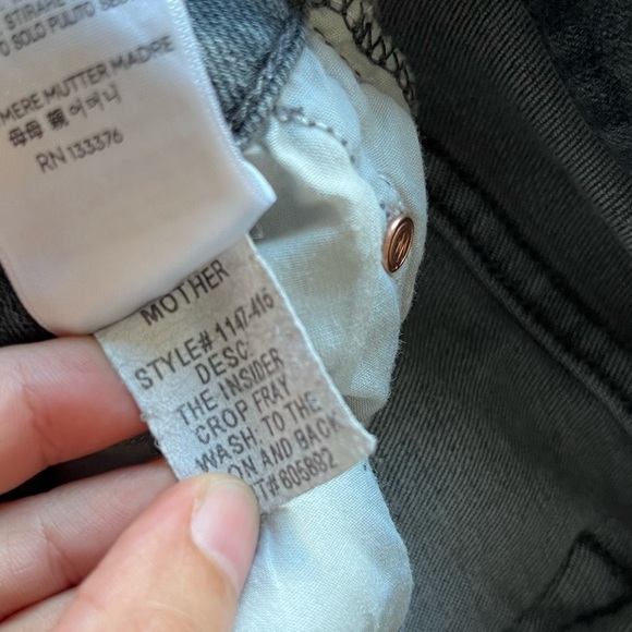 MOTHER The Insider Crop Fray In “To the Moon and Back” Gray Jeans Size 25 - Picture 16 of 16